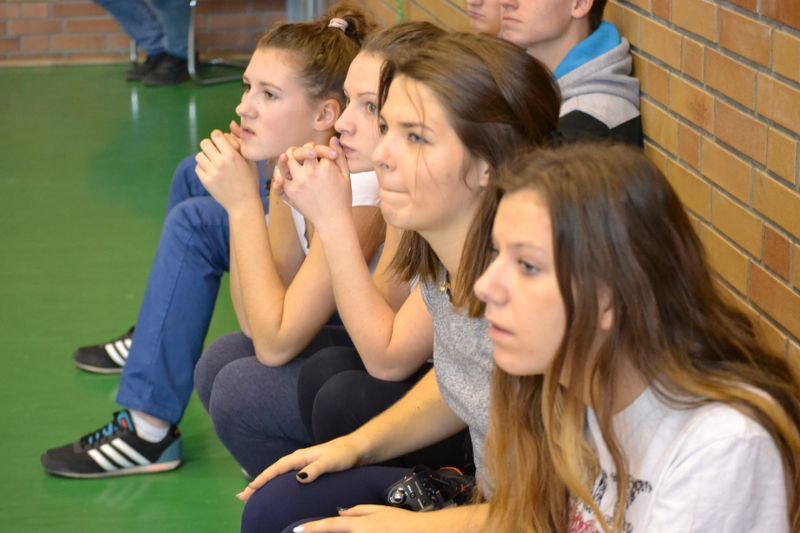 Dziewczęta z Pisza wyjechały z pucharem dyrektora