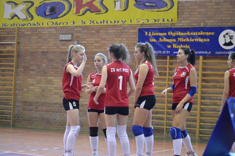 Dziewczęta z Pisza wyjechały z pucharem dyrektora