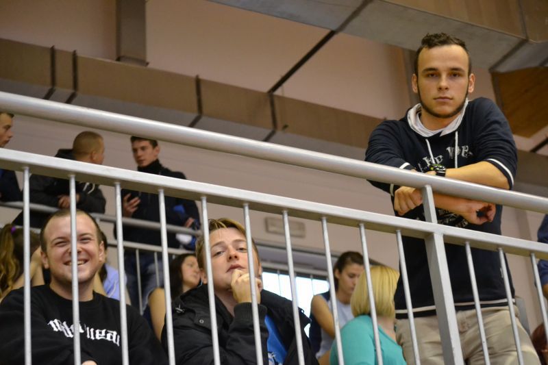Dziewczęta z Pisza wyjechały z pucharem dyrektora