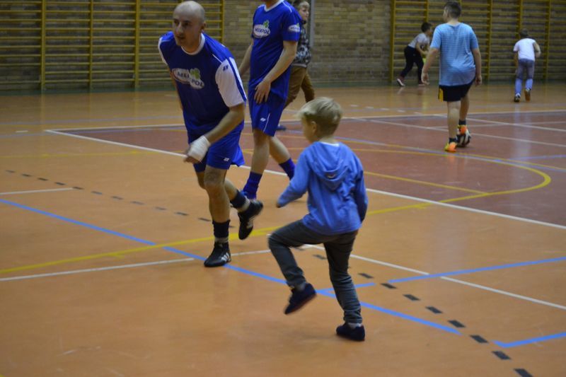 Już po trzeciej rundzie halówki. Punkty w meczu na szczycie dla Mlekpolu