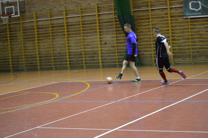 Już po trzeciej rundzie halówki. Punkty w meczu na szczycie dla Mlekpolu