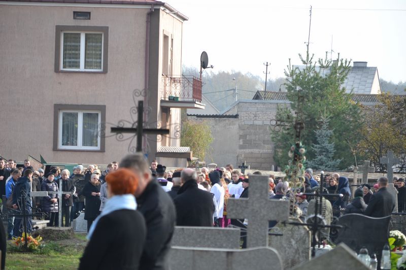 Dzień Wszystkich Świętych w Kolnie. Zobacz video i zdjęcia
