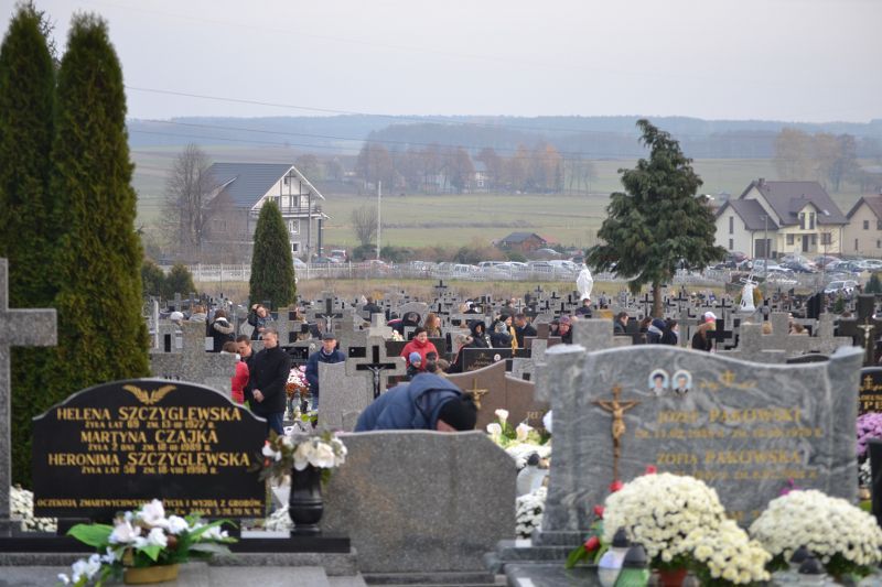 Dzień Wszystkich Świętych w Kolnie. Zobacz video i zdjęcia
