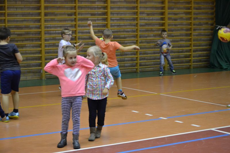 Mlekpol gubi punkty w czwartej kolejce, ale nadal pozostaje liderem