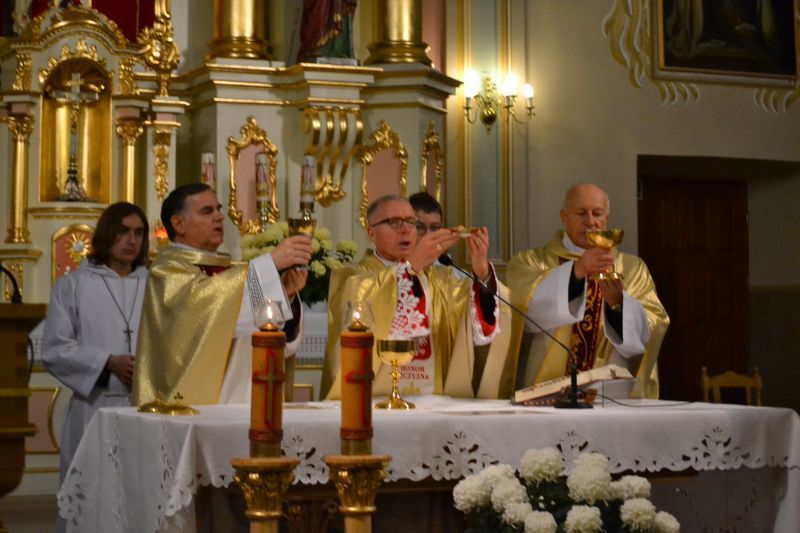 Deszcz przerwał kolneńskie uroczystości Narodowego Dnia Niepodległości. Zobacz  zdjęcia i video