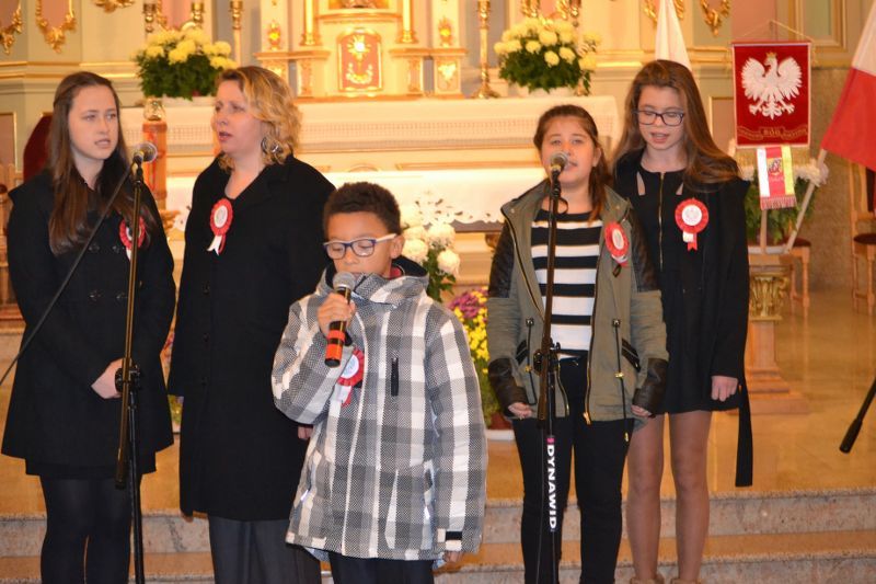 Deszcz przerwał kolneńskie uroczystości Narodowego Dnia Niepodległości. Zobacz  zdjęcia i video