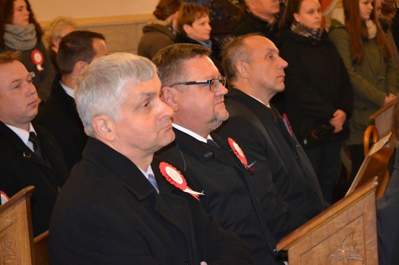 Deszcz przerwał kolneńskie uroczystości Narodowego Dnia Niepodległości. Zobacz  zdjęcia i video