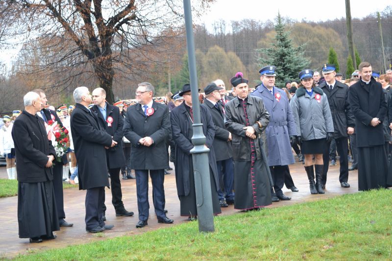 Deszcz przerwał kolneńskie uroczystości Narodowego Dnia Niepodległości. Zobacz  zdjęcia i video