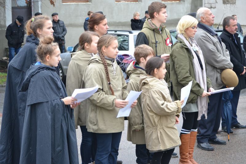 Deszcz przerwał kolneńskie uroczystości Narodowego Dnia Niepodległości. Zobacz  zdjęcia i video
