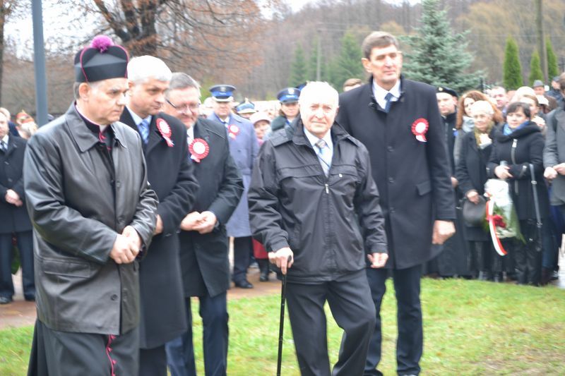 Deszcz przerwał kolneńskie uroczystości Narodowego Dnia Niepodległości. Zobacz  zdjęcia i video