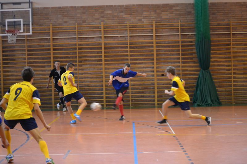 Drużyna z Kolna wygrywa z Łapami. Przegrywa z Białymstokiem