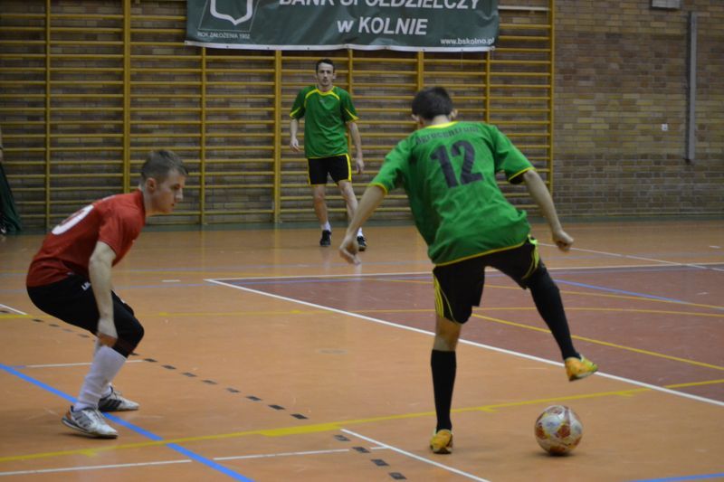 Mecz na szczycie w szóstej kolejce halówki. Nowym liderem zespół Drewniaków