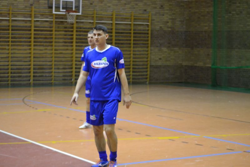 Mecz na szczycie w szóstej kolejce halówki. Nowym liderem zespół Drewniaków