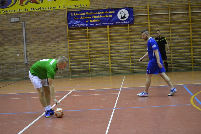 Mecz na szczycie w szóstej kolejce halówki. Nowym liderem zespół Drewniaków