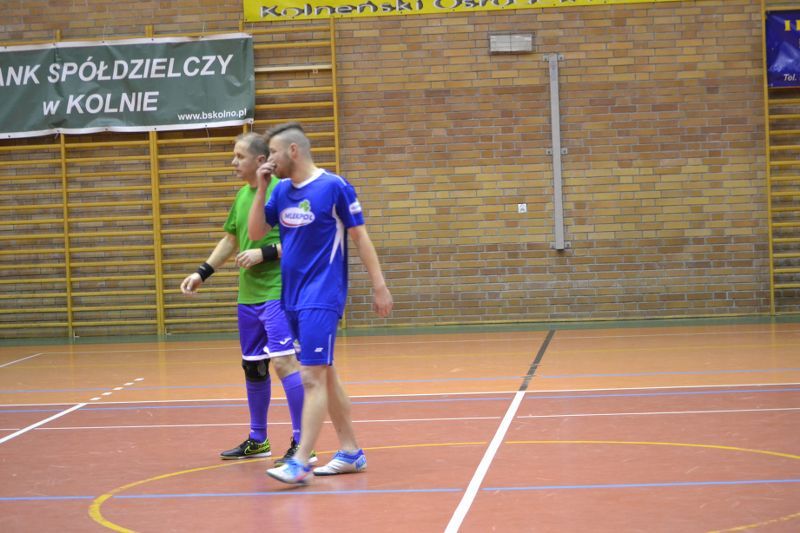 Mecz na szczycie w szóstej kolejce halówki. Nowym liderem zespół Drewniaków