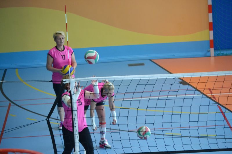 Zespół  z  Kolna wygrywa turniej siatkówki