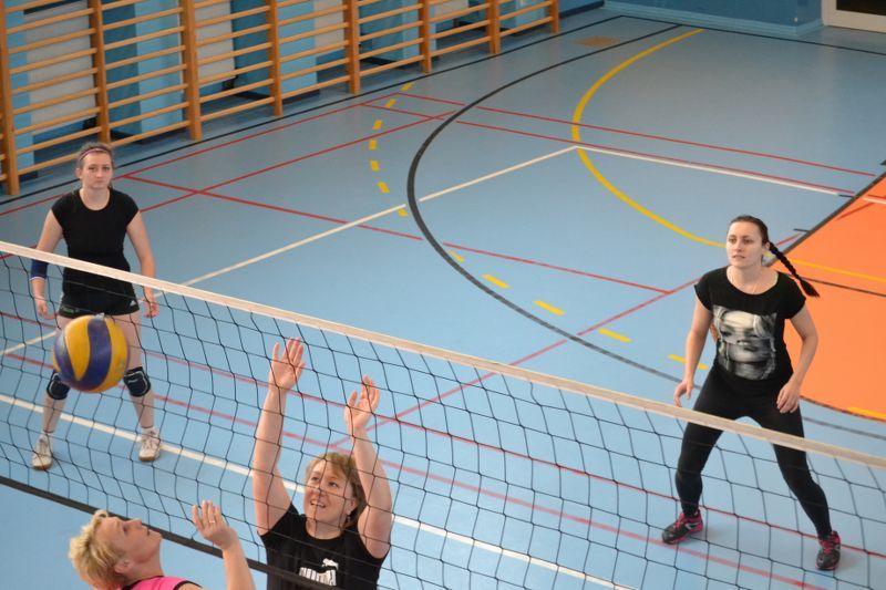 Zespół  z  Kolna wygrywa turniej siatkówki