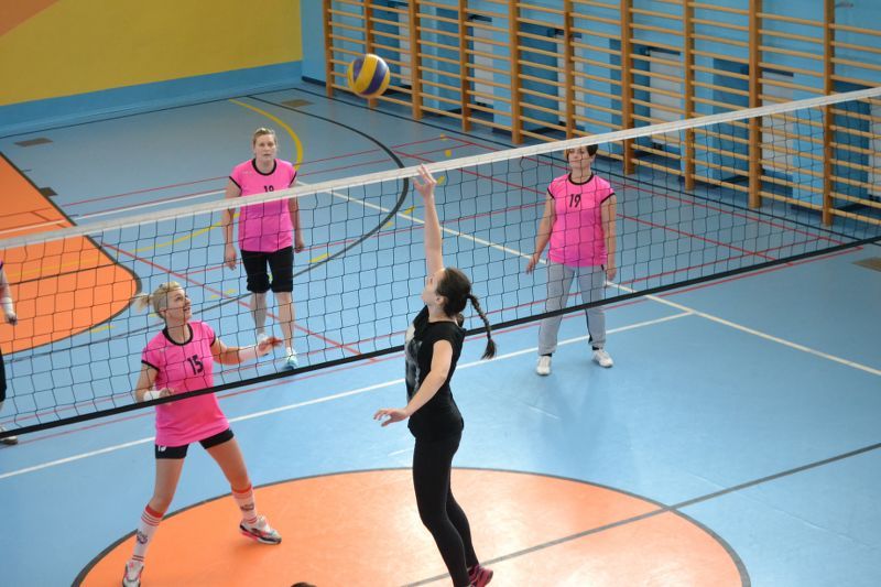 Zespół  z  Kolna wygrywa turniej siatkówki