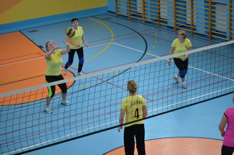 Zespół  z  Kolna wygrywa turniej siatkówki
