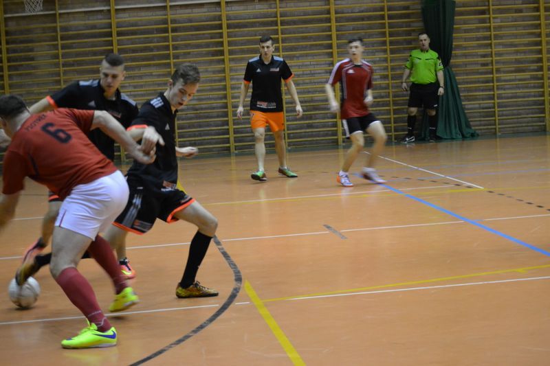 Drewniaki liderem po dziewięciu kolejkach. Czarny weekend Mlekpolu