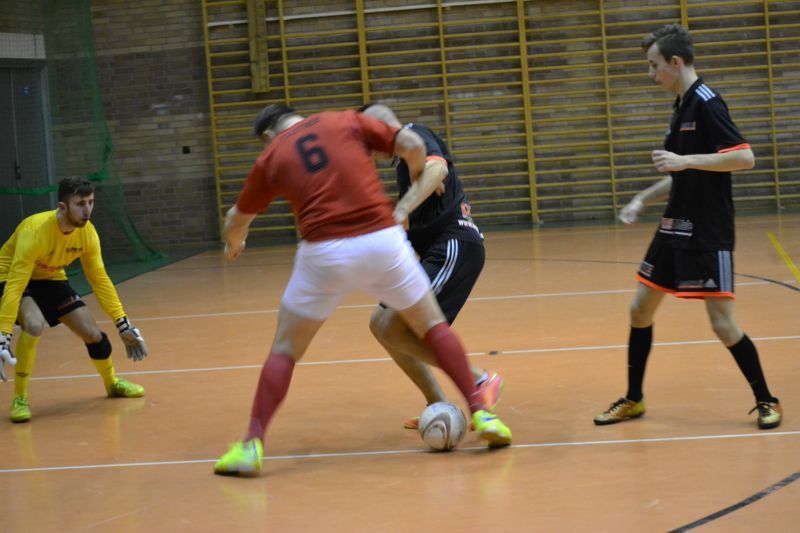 Drewniaki liderem po dziewięciu kolejkach. Czarny weekend Mlekpolu