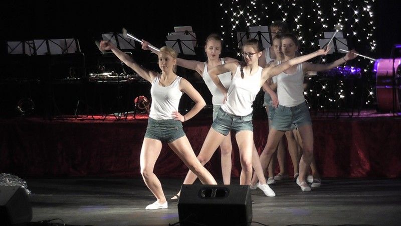 Pełna sala podczas Koncertu Noworocznego. Artyści na medal