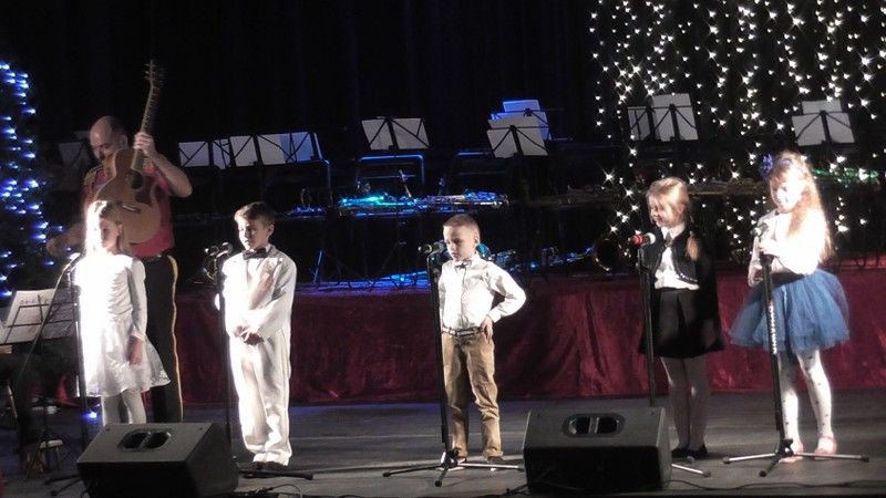 Pełna sala podczas Koncertu Noworocznego. Artyści na medal