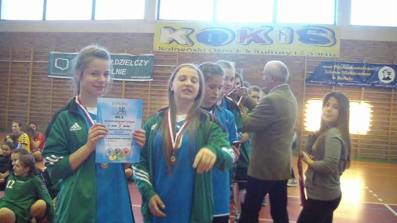 Złoty Puchar dla złotych dziewcząt z UKS ?Olimpia?. Katarzyna Rejka najskuteczniejszą zawodniczką