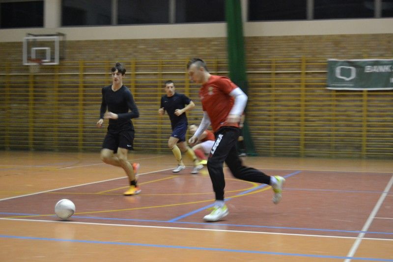 Sensacja w halówce. Drużyna Drewniaków rozbita  przez Agrocentrum