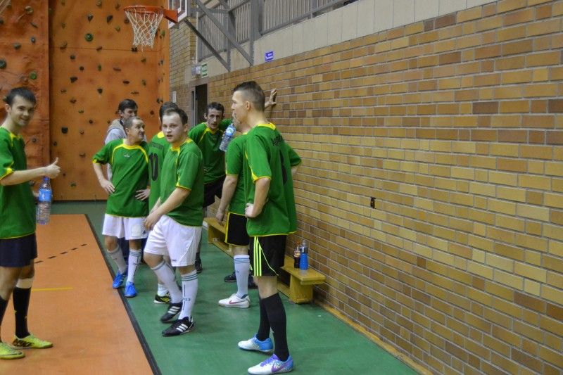 Sensacja w halówce. Drużyna Drewniaków rozbita  przez Agrocentrum