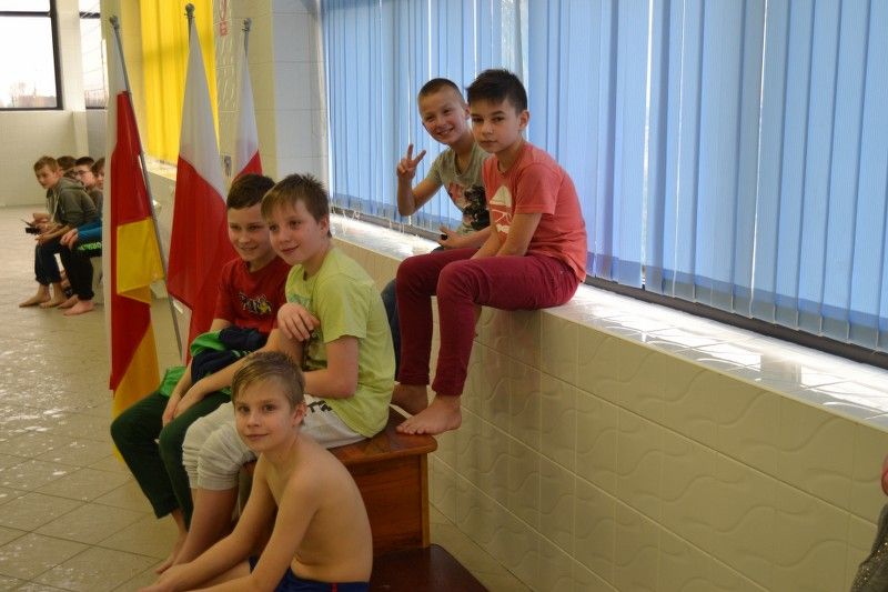 Zobacz relację fotograficzną z zawodów pływackich