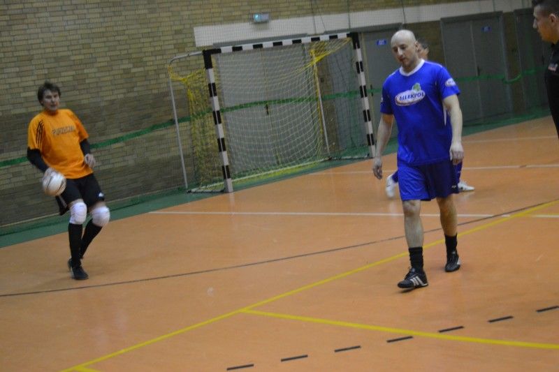 Czternasta kolejka halówki poprzestawiała nieco tabelę
