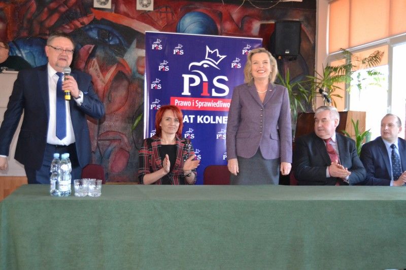 Anna Maria Anders w Kolnie. Bezpieczeństwo, infrastruktura drogowa i historia ? to priorytety kandydatki w wyborach do Senatu
