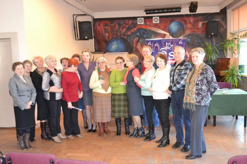 Anna Maria Anders w Kolnie. Bezpieczeństwo, infrastruktura drogowa i historia ? to priorytety kandydatki w wyborach do Senatu