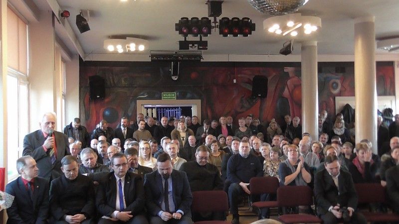 Anna Maria Anders w Kolnie. Bezpieczeństwo, infrastruktura drogowa i historia ? to priorytety kandydatki w wyborach do Senatu
