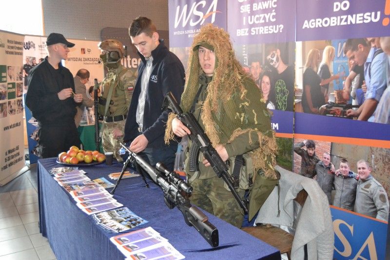 Zobacz zdjęcia z Kolneńskich Targów Edukacji i Pracy