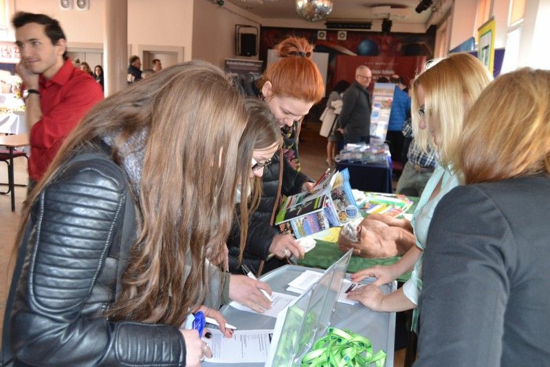 Zobacz zdjęcia z Kolneńskich Targów Edukacji i Pracy