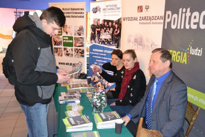 Zobacz zdjęcia z Kolneńskich Targów Edukacji i Pracy