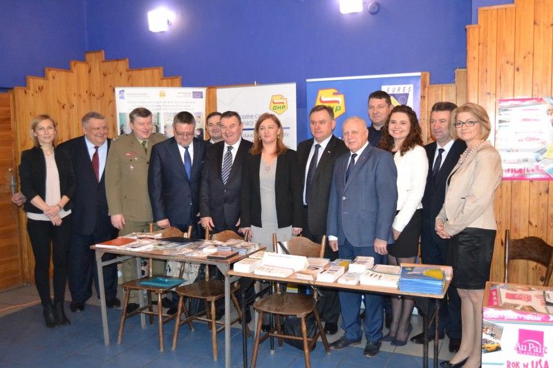 Zobacz zdjęcia z Kolneńskich Targów Edukacji i Pracy