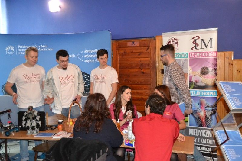 Zobacz zdjęcia z Kolneńskich Targów Edukacji i Pracy