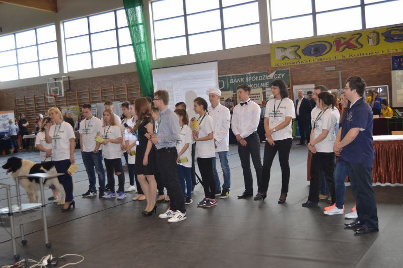 Edukacyjna  Giełda dla Gimnazjalistów w Kolnie. Mogli porównać oferty szkół (zobacz zdjęcia)