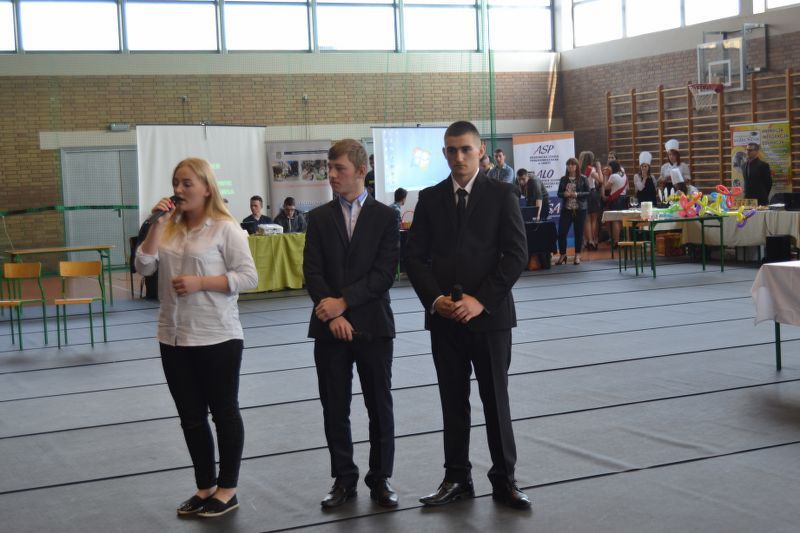 Edukacyjna  Giełda dla Gimnazjalistów w Kolnie. Mogli porównać oferty szkół (zobacz zdjęcia)