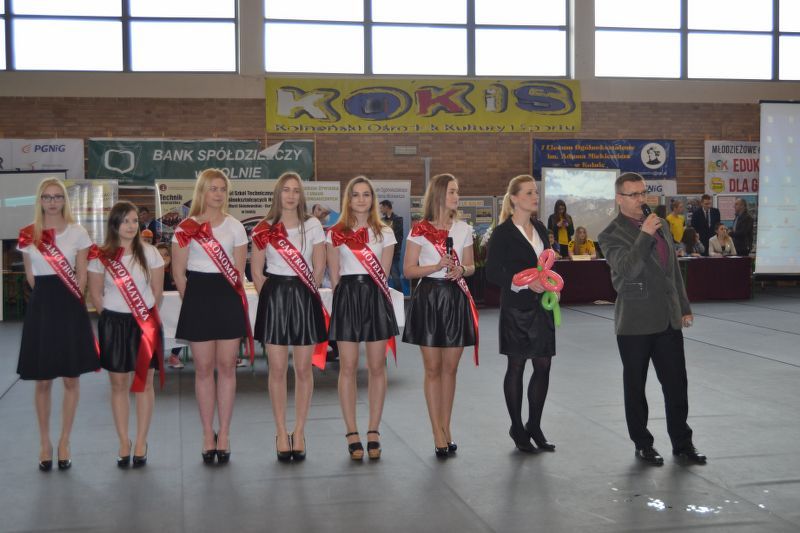 Edukacyjna  Giełda dla Gimnazjalistów w Kolnie. Mogli porównać oferty szkół (zobacz zdjęcia)