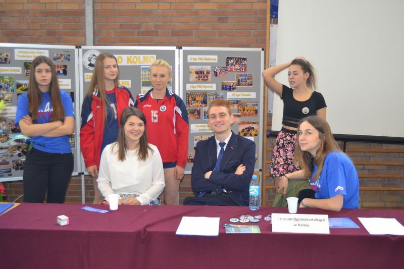 Edukacyjna  Giełda dla Gimnazjalistów w Kolnie. Mogli porównać oferty szkół (zobacz zdjęcia)