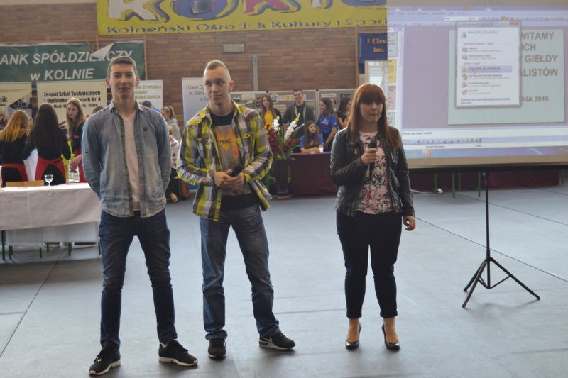 Edukacyjna  Giełda dla Gimnazjalistów w Kolnie. Mogli porównać oferty szkół (zobacz zdjęcia)