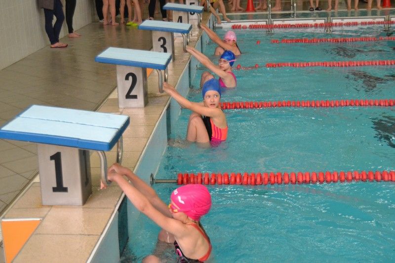 Zobacz zdjęcia z XV Otwartych Mistrzostw Kolna w Pływaniu