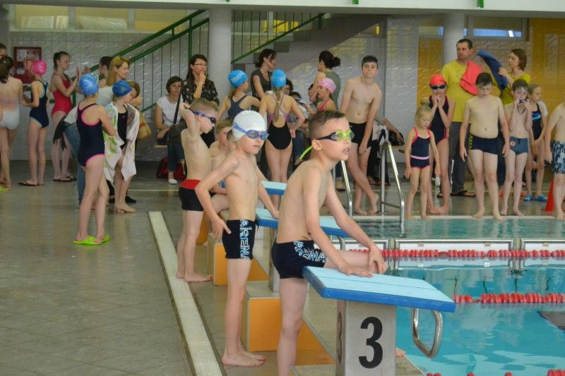 Zobacz zdjęcia z XV Otwartych Mistrzostw Kolna w Pływaniu
