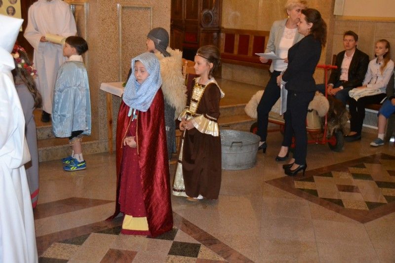 Chrzest Polski: Zobacz relację ze spektaklu w wykonaniu uczniów z Kolna