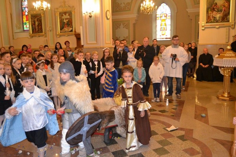 Chrzest Polski: Zobacz relację ze spektaklu w wykonaniu uczniów z Kolna