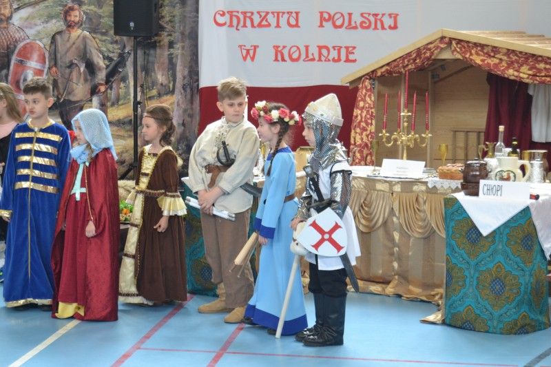 Uroczystości 1050-lecia Chrztu Polski w Kolnie. Wszyscy zachwyceni spektaklem oraz polonezem (zobacz zdjęcia)
